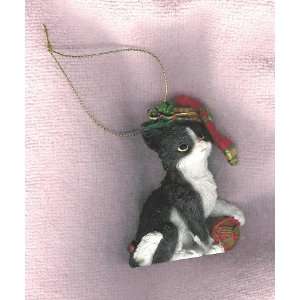  Black & White Resin Cat Ornament 
