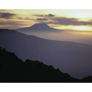  National Geographic, Mount Kilimanjaro in the Mist, 16 x 