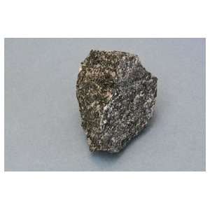    grained hornblende Qty. 0.5kg  Industrial & Scientific