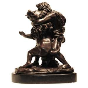 Bronze Roman Empire Gladiator Wrestling Lion Hand Crafted Sculpture 