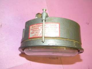 Dwyer 2002 Magnehelic Gauge 0 2 Inches of Water  