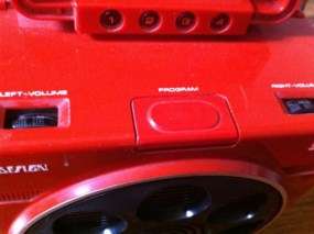   Portable 8 Track Tape Player Boom Box Stereo Soundesign Super 8  