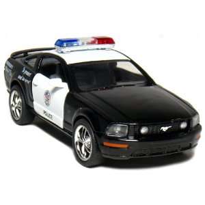  Ford Mustang GT Police 2006 Black & White 1 38 Toywonder 