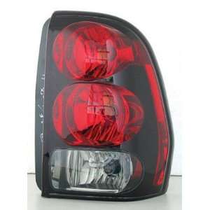  08 CHEVROLET TRAILBLAZER TAILLIGHT WITH CIRCUIT BOARD, PASSENGER SIDE