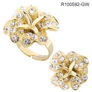 This ring feature pavé set rhinestones flower ring and finished with 