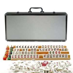    Deluxe American Mahjong in a Silver Aluminum Case Toys & Games