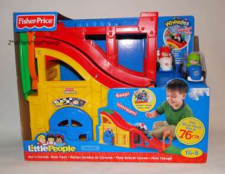 FISHER PRICE LITTLE PEOPLE Rev N Sounds Race Car Track  