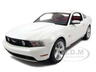   diecast 2010 ford mustang gt coupe performance white with brich red