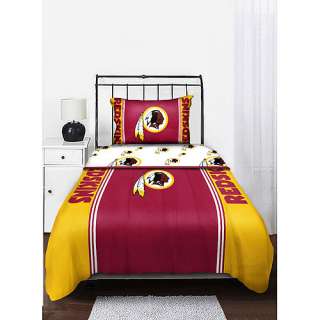 This NFL Team Bedding Set includes a Comforter, Top Sheet, Bottom 