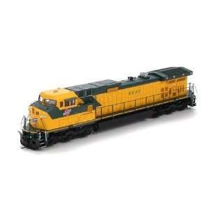  HO RTR C44 9W, C&NW #8646 ATH78850 Toys & Games