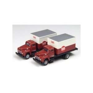  N IH R 190 Delivery Truck,  (2) Toys & Games