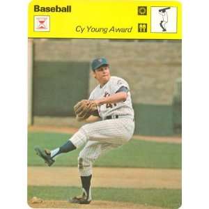  1977 79 Sportscaster Series 32 #3217 Cy Young Award   Tom 