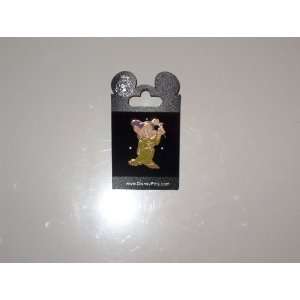  Disney Pin   Snow White Dwarf Dopey with Jewel Flower 