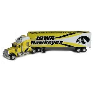  NCAA Peterbilt Tractor Trailer   Iowa Hawkeyes