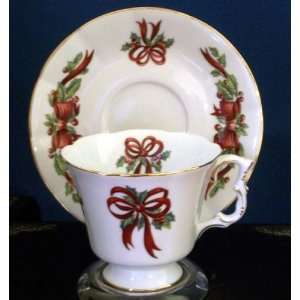   Christmas Ribbon Wreath Cup and Saucer Set   Set of 4