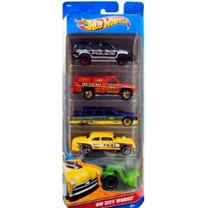  Hot Wheels 5 Car Gift Pack   HW City Works (T8633) Toys 