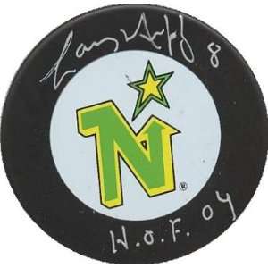  Autographed Larry Murphy Puck   Minnesota North ) Sports 