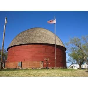  Historic Round Barn on Route 66, Arcadia, Oklahoma, United 