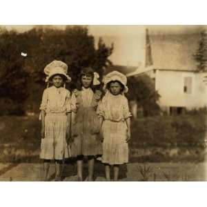  1912 child labor photo 3 year old spinner in the Belton S 