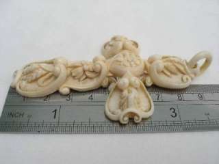 19TH CENTURY FRENCH DIEPPE CARVED FLORAL SCROLL OX BONE CROSS PENDANT 