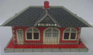 Vintage Marx #2960 Train Station + 8 O Scale Tin Cars  