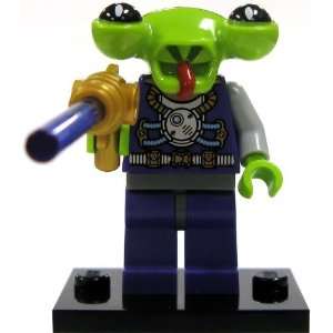  Collection Series 3 LOOSE Mini Figure Squid Alien Toys & Games