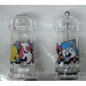 Looney Tunes Bugs Bunny & Friends Salt & Peppers Shakers 