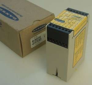 Banner AT AM 2A 49390 Duo Touch Two Hand Control Relay NIB FULL 