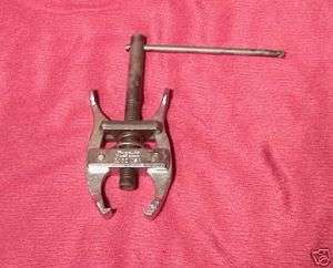 Snap on Tools Professional Grade Battery Cable Clamp Puller   Part 