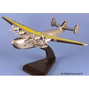  Model Airplane   Pan Am B 314 Model Airplane Yankee 