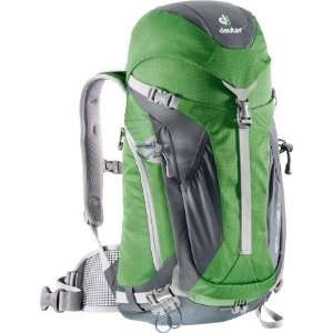  Deuter ACT Trail 24 Pack   1465cu in Emerald/Anthracite 
