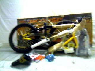 Mongoose Motivator Boys BMX Bike (20 Inch Wheels)  