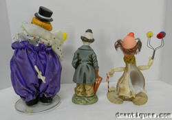 Vintage Clown Figurines Musical Shells Porcelain  
