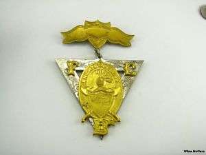 KNIGHTS OF PYTHIAS   Vintage FCB fraternal Crest Medal  