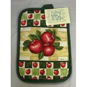  Town & Country Home Apple Oven Mits