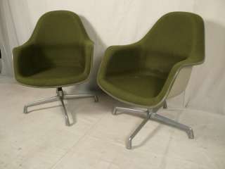 Herman Miller/Eames Swivel Base Shell Chairs (0343)r.  