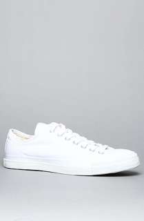 Converse The Chuck Taylor All Star LP Canvas Ox Sneaker in White 