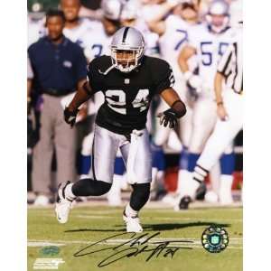 Charles Woodson Oakland Raiders   Preparing to Tackle   8x10 