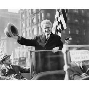  1924 photo Robert M. La Follette, half length portrait 