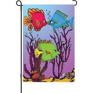  Premier Designs 12 In Flag   Kissy Fish Toys & Games