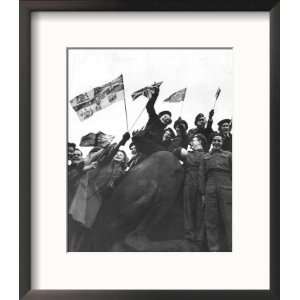  V Day Celebrations in Trafalgar Square London, 1945 Framed 