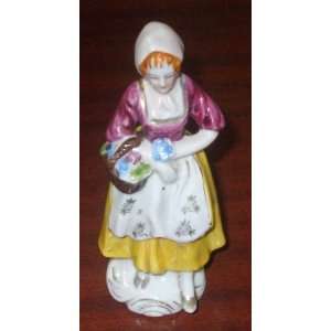    Vintage Young Lady Bisque Figurine Occupied Japan 