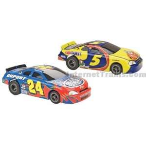   Tracker NASCAR Slot Car Twin Pack   Kelloggs & Dupont Toys & Games