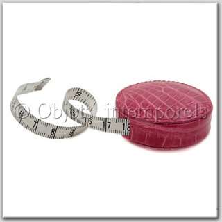 SIZE IT UP BN TIMELESS PIECES crocodile tape measure  