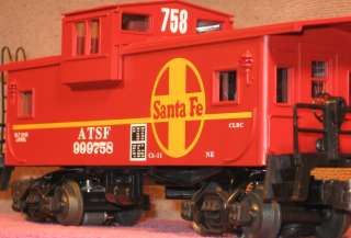   52102 SANTA FE RAILWAY EXTENDED VISION RED CABOOSEsw  