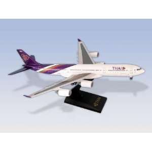  Thai Airways A340 500 1 200 W/GEAR Skymarks Toys & Games