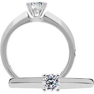 62 Carat Pristine Hearts Center Platinum Ring Clarity VVS1 and Color 