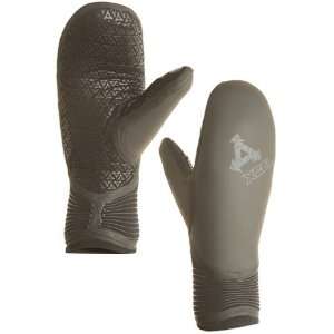 7mm Xcel Infiniti Drylock Wetsuit Glove